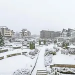 Paradise Relax 아파트 반스코